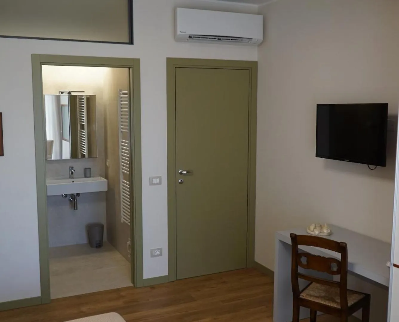 *** Guest house Avenue Rooms Verona Italy